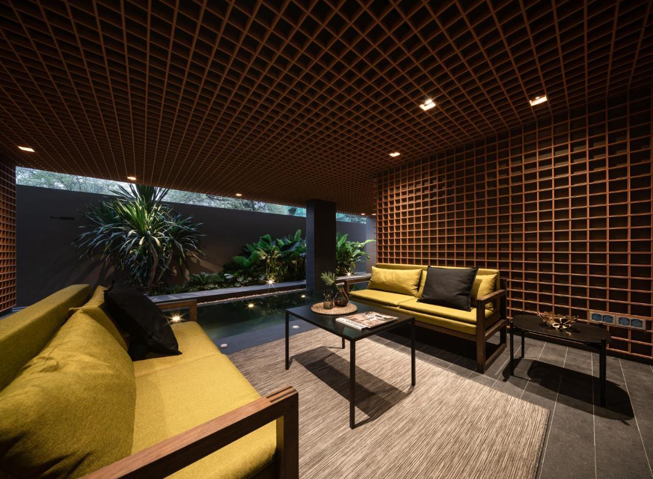 T2 Residence Sathorn Bangkok Dış mekan fotoğraf